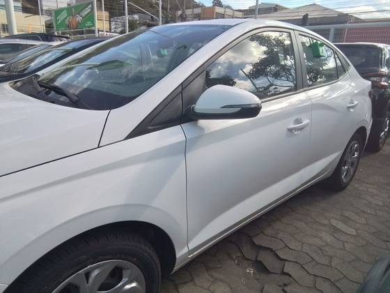HYUNDAI HB20S 1.0 12V FLEX COMFORT MANUAL